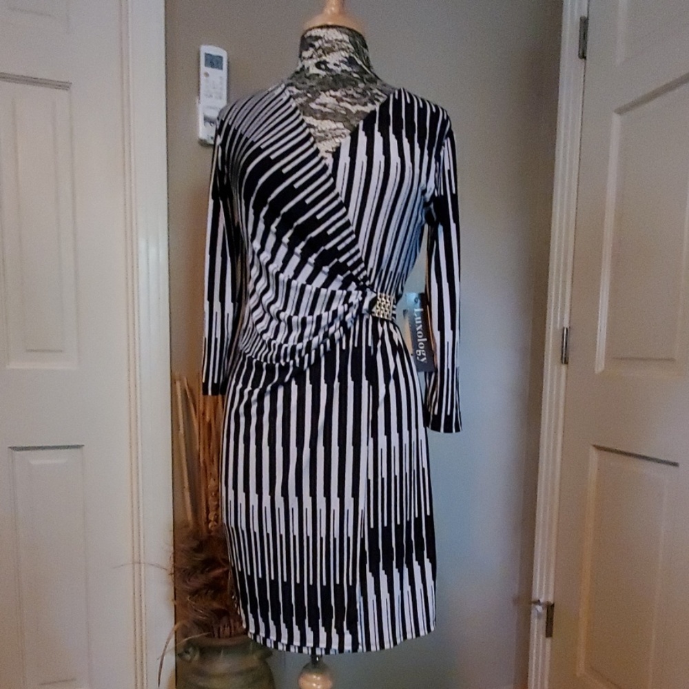 Luxology black & white long sleeve dress, size PS